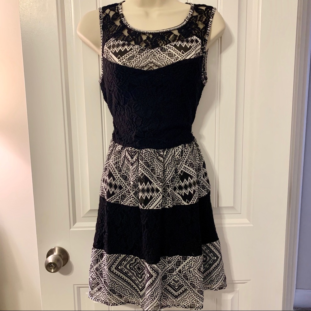 Speechless Work / Business / Sundress Size Medium